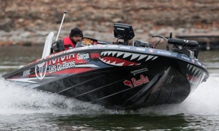 Mike Iaconelli Secret Tips & Tactics – Bass Cat Boat Review! (Ike in the Shop)
