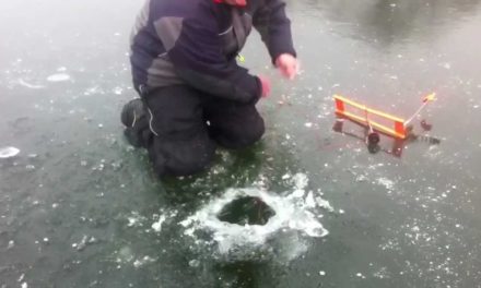 – Giant Bass Caught Through The Ice!! Tip Ups Nov. 2012