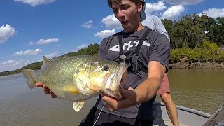 Lawson Lindsey – Catching Giant GHOST Bass