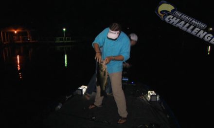 SMC Season 10.3 : How to catch bass at night on big worms and crankbaits on Seminole