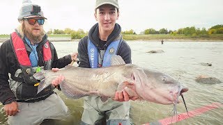 Uncut Angling – Manitoba – Fly Fishing for Catfish?!?!! – Red River, Manitoba