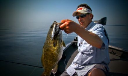 Propping Smallmouth – Lindner’s Fishing Edge 2014 S5