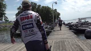 Bassmaster – The lessons of college fishing with Patrick Walters