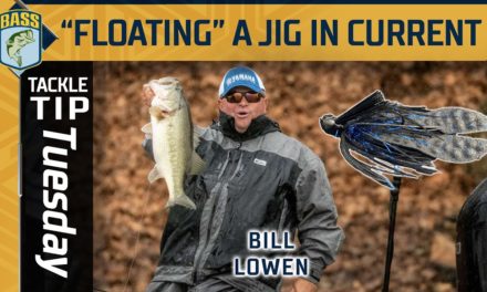 Bassmaster – "Floating" a jig through current with Elite Champion Bill Lowen