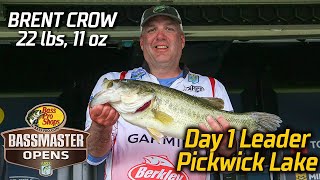 Bassmaster – Brent Crow leads Day 1 of Basspro.com OPEN at Pickwick Lake with 22 pounds, 11 ounces