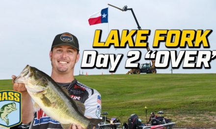 Bassmaster – Tyler Rivet brings in an OVER on Day 2 at Lake Fork