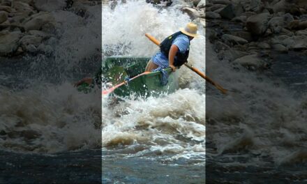How to Row a Drift Boat while Fly Fishing In HUGE rapids. Fly Fishing #Shorts by Todd Moen