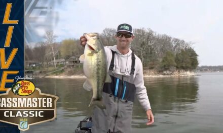 Bassmaster – CLASSIC: Luke Palmer jumps to the top with a Grand Lake grown one